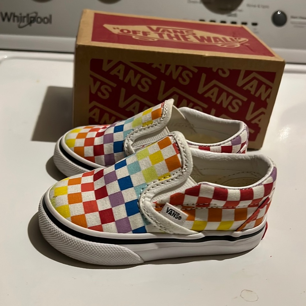 Vans toddler girl shoes.Size 5. Worn two times